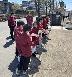 新一年生に向けてビラ配り③